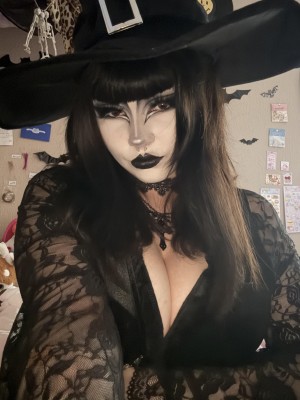 Boysenberryodd8112 Photo #4