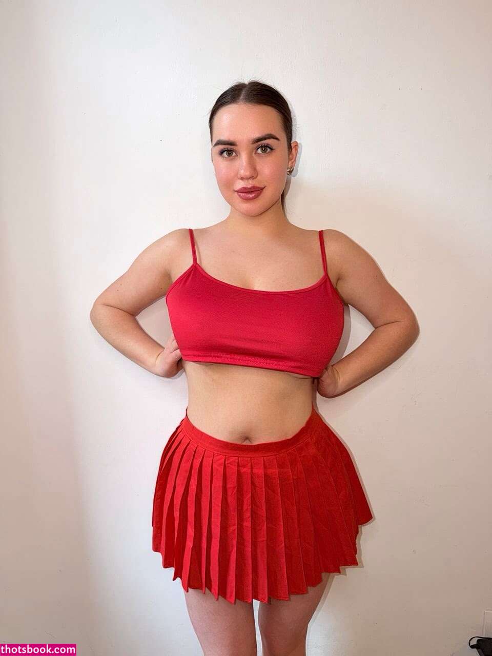 Emily Mayerss Photo #16