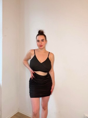 Emily Mayerss Photo #21