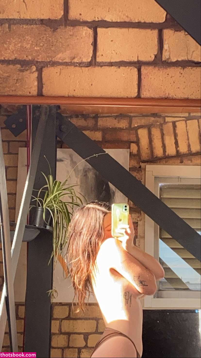 Rayna Widger Photo #11