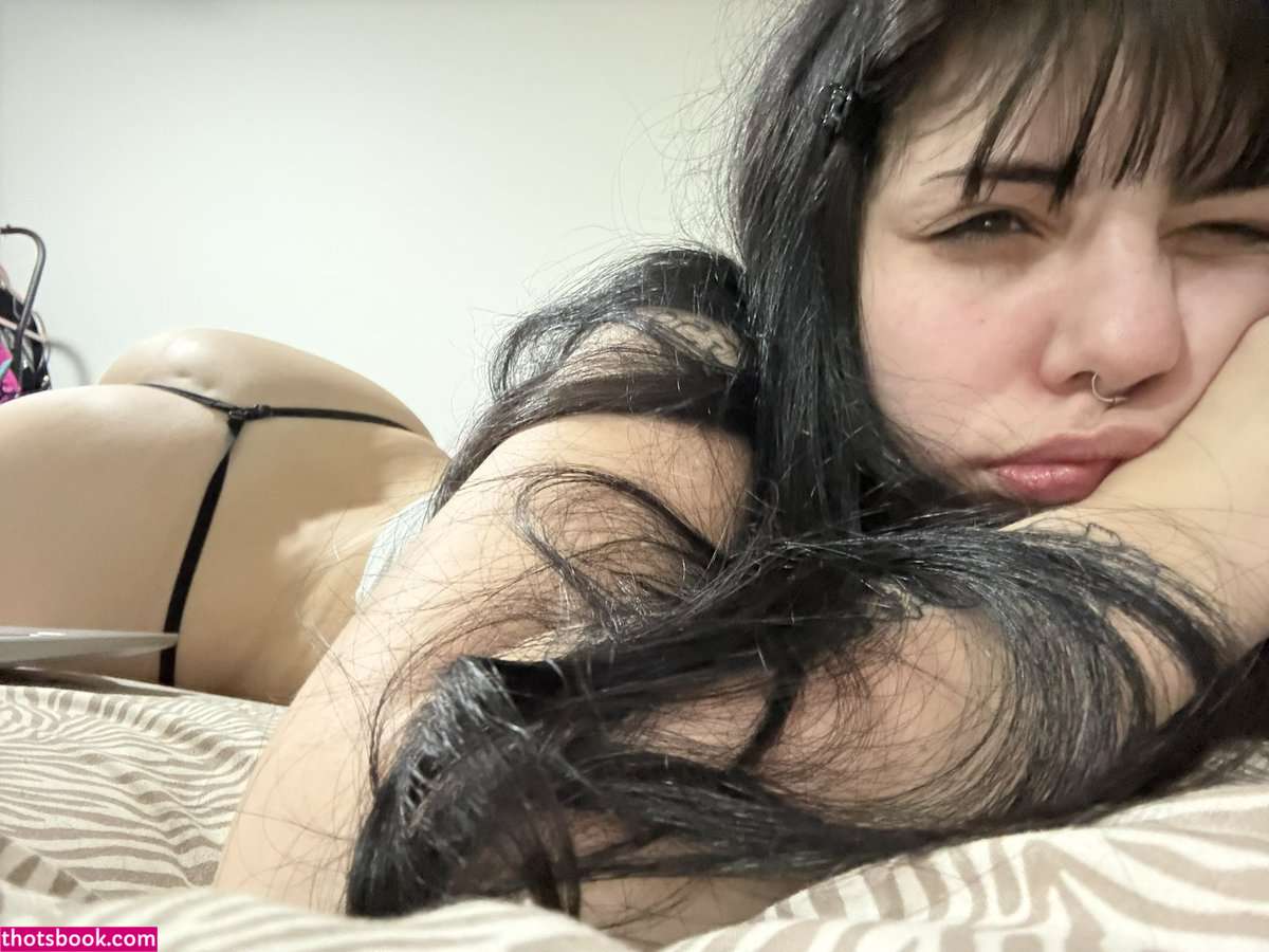 Sadgirlfetish Photo #13