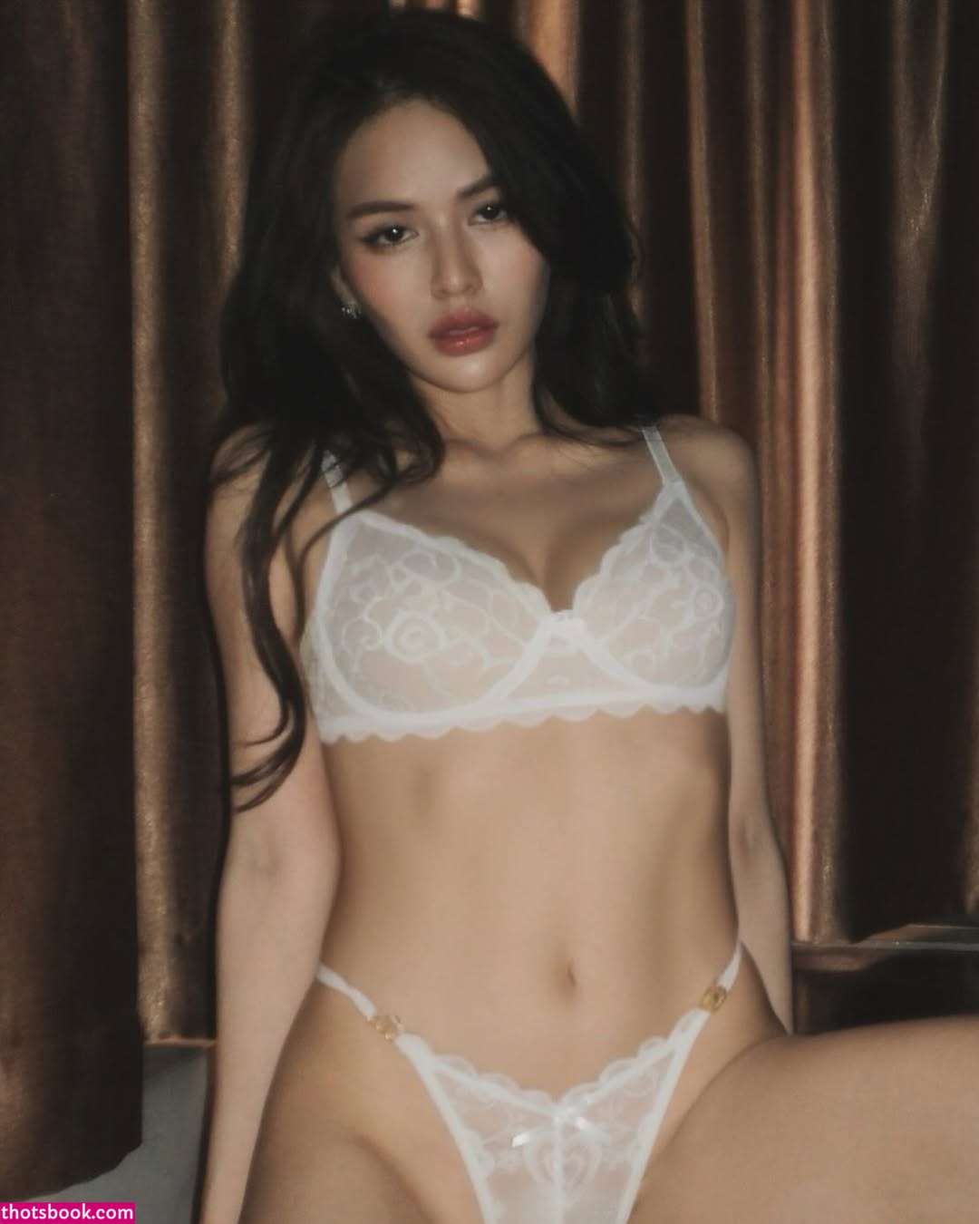 Anlita Atichotphattharasak Photo #3