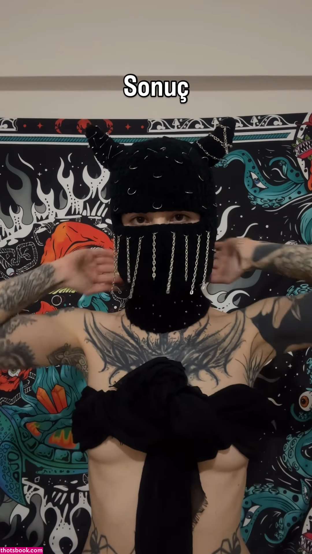 karmahandpoke Photo #5