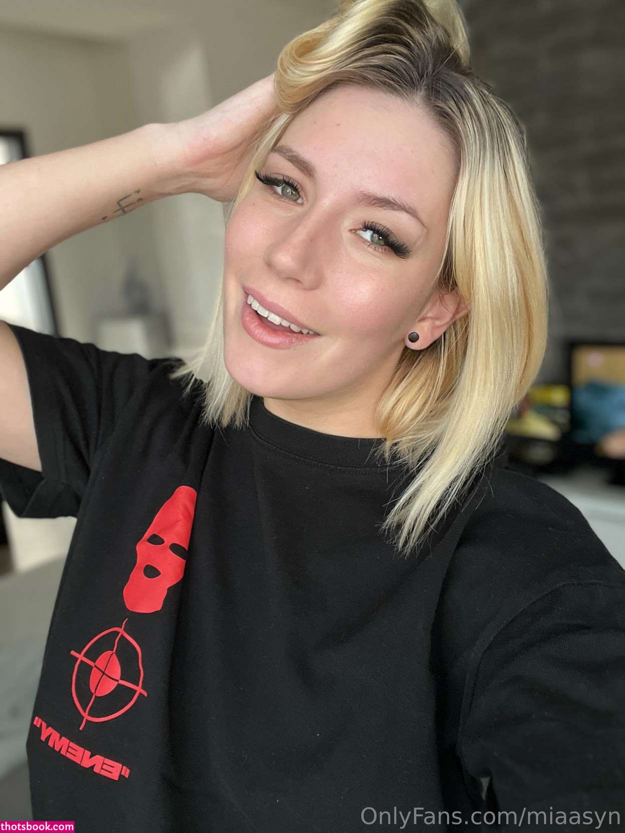 miaasyn Photo #22