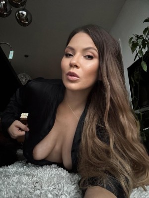 misshotwinter Photo #16