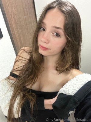 ariellesutton Photo #21