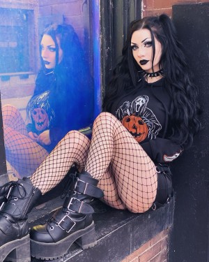 dahliawitch Photo #4