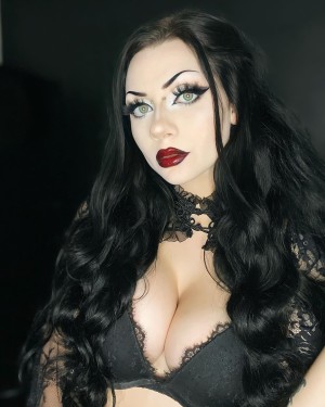 dahliawitch Photo #35