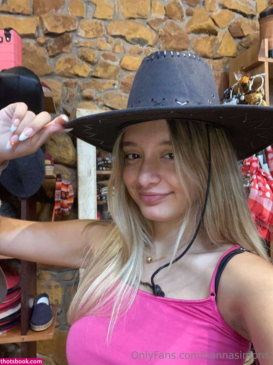 hannasimons Photo #4