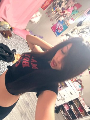 Bunnisplaytime Photo #12