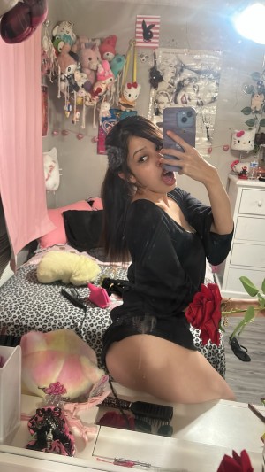 Bunnisplaytime Photo #15