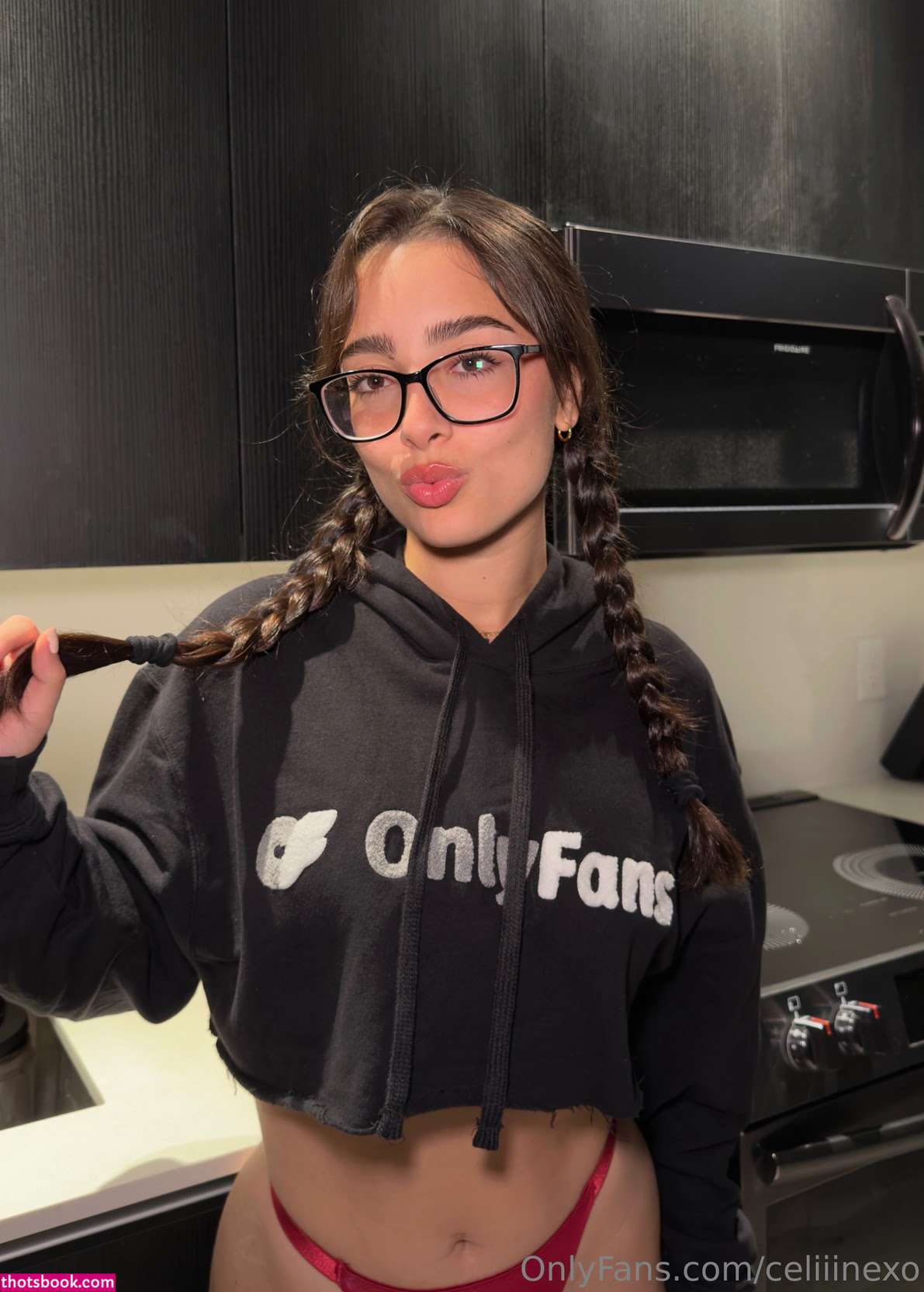 Celiiinexo Photo #17