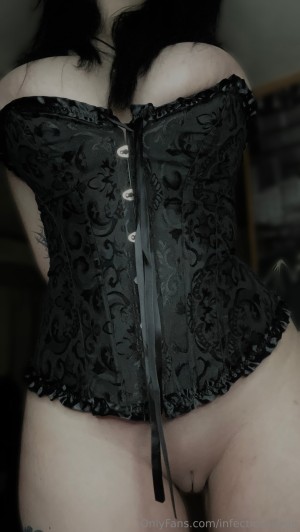 infectiouspixie Photo #38