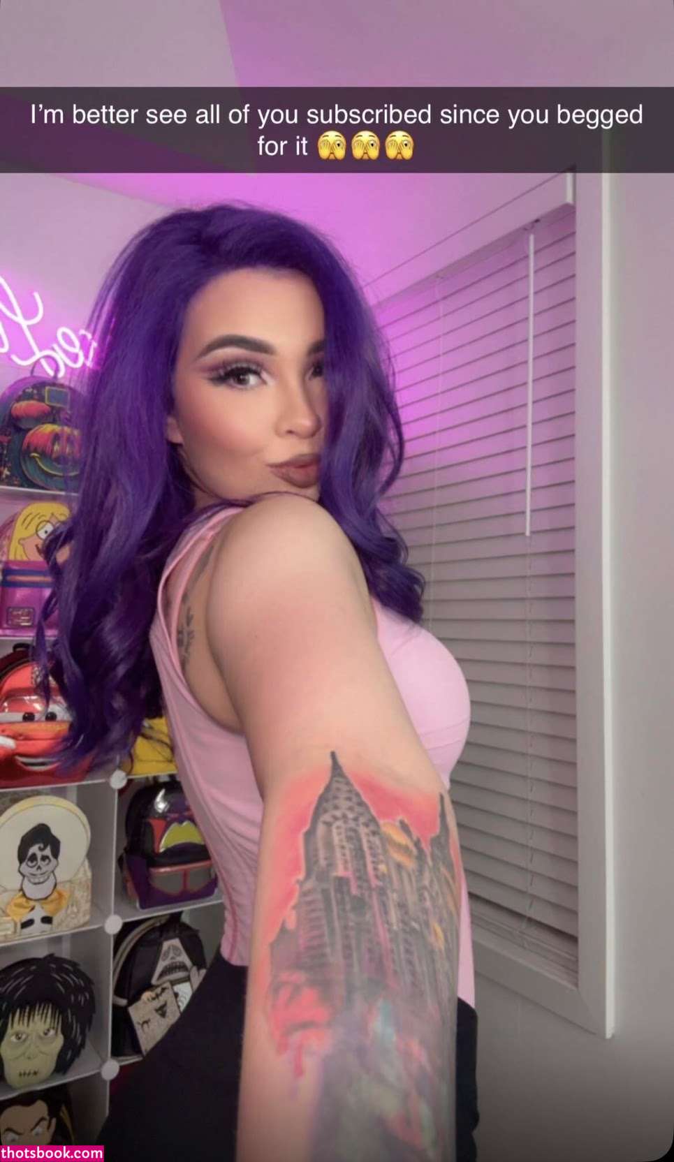 Mary Liven Photo #10