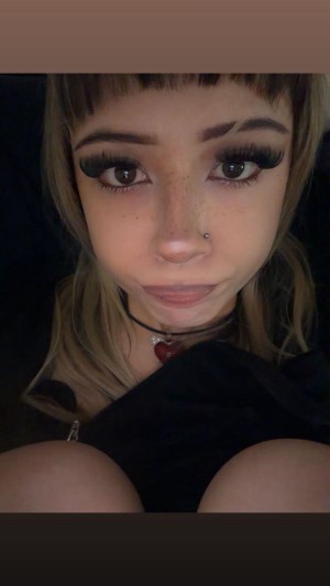 nightkitty444 Photo #4