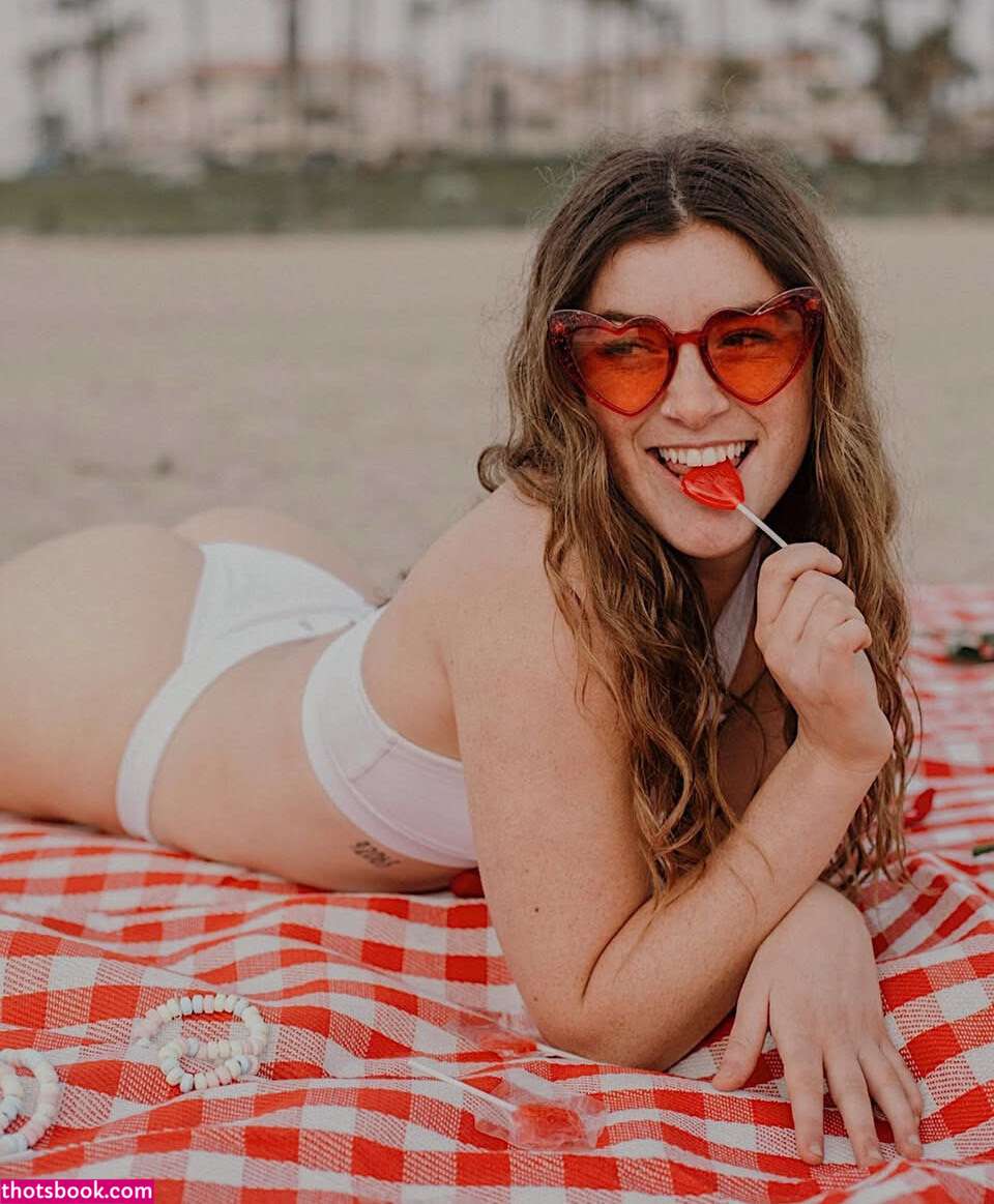 Sasscarella Photo #15