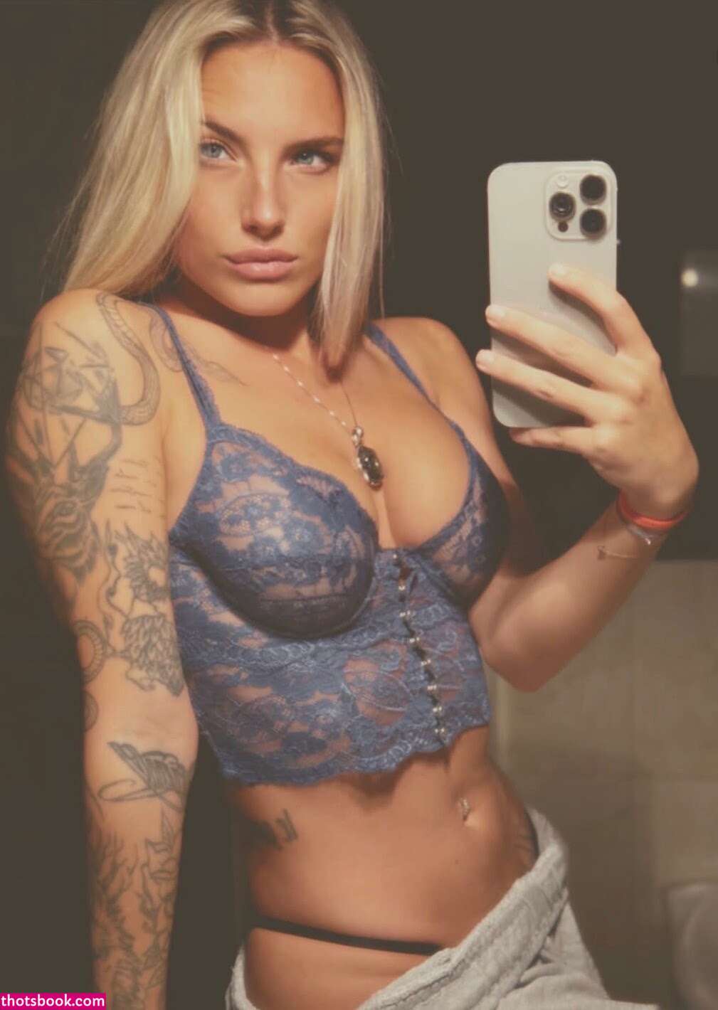 Alifaraboni Photo #10