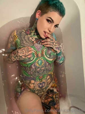 Danii Cupcake Photo #31