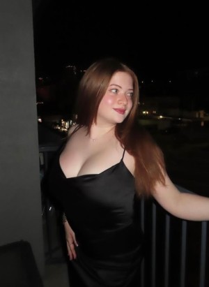 Juliet Siegel Photo #6