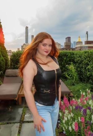 Juliet Siegel Photo #20