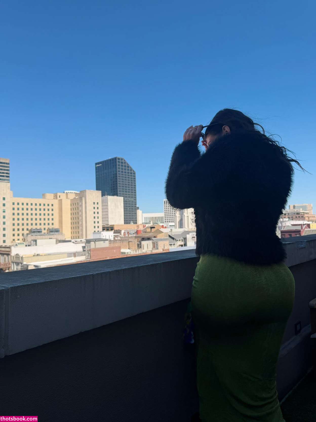 kingv0nstan Photo #4