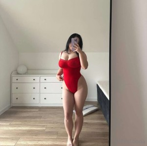 Miniloonaa Photo #376