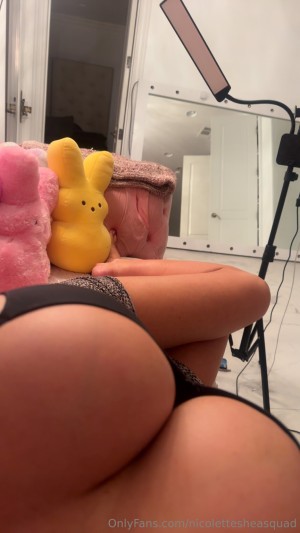 Nicolette Shea Photo #293