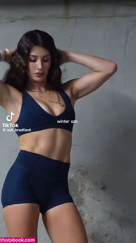 Ash Bradford Photo #18