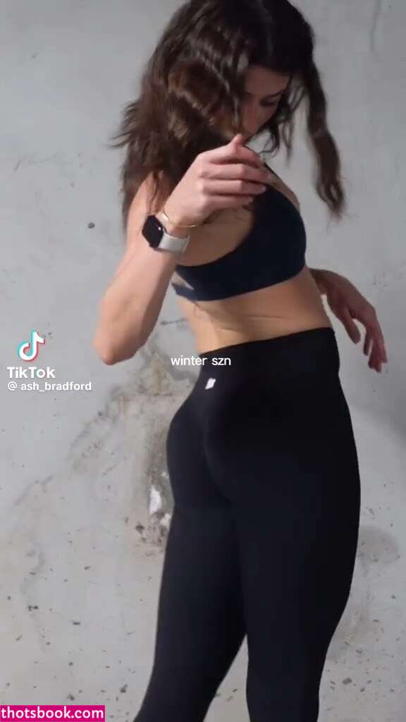 Ash Bradford Photo #21