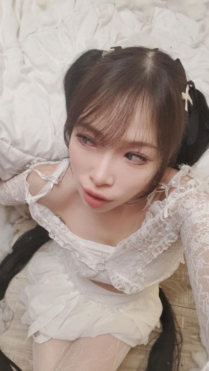 Ellemonade Photo #11