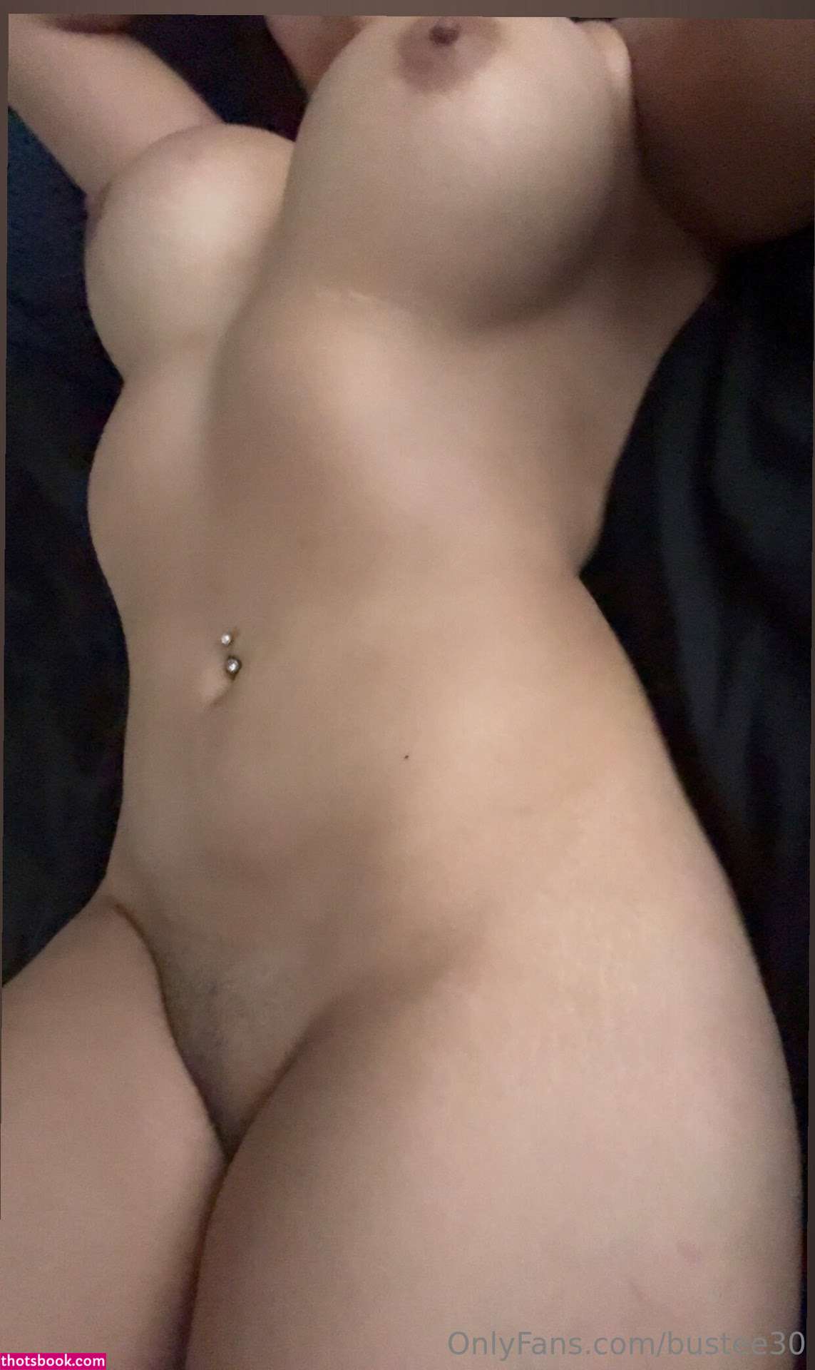 lizlingerie Photo #7