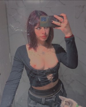 Sasha Moore Photo #8