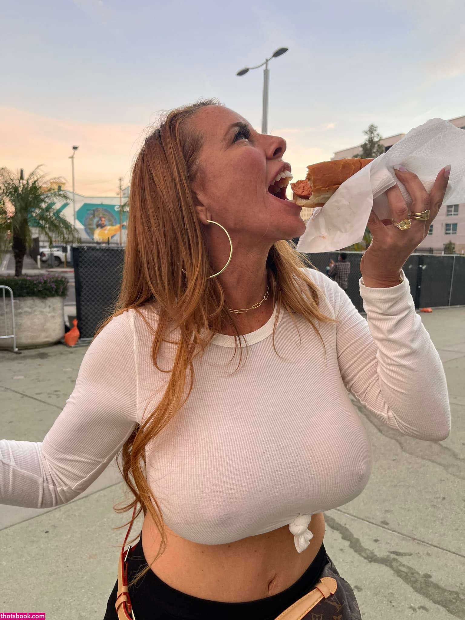 Annette Warburton Photo #3