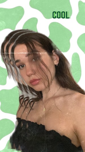 Courtney Sarault Photo #17