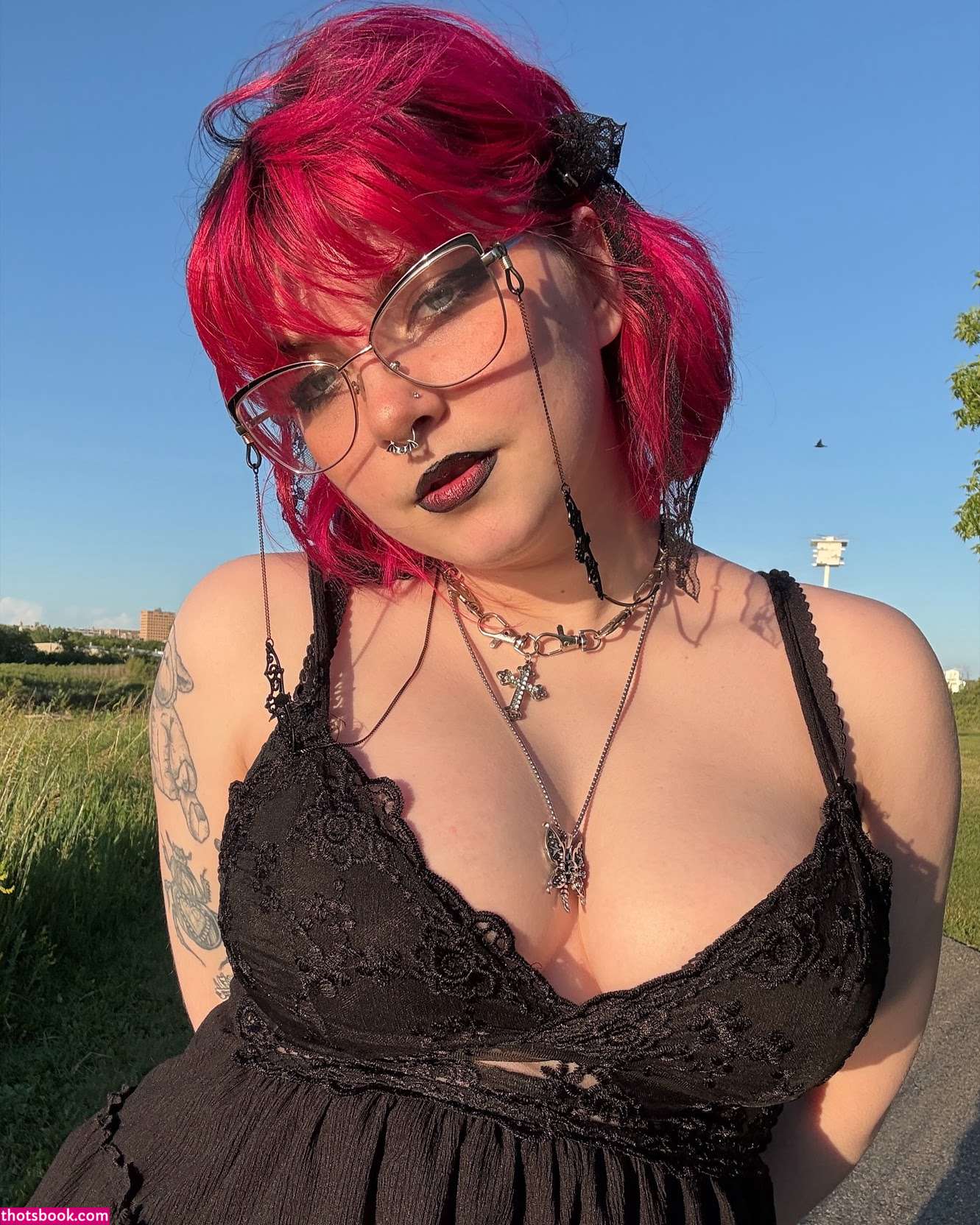 skunkbugxo Photo #12