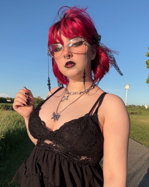 skunkbugxo Photo #11