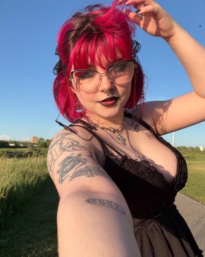 skunkbugxo Photo #13