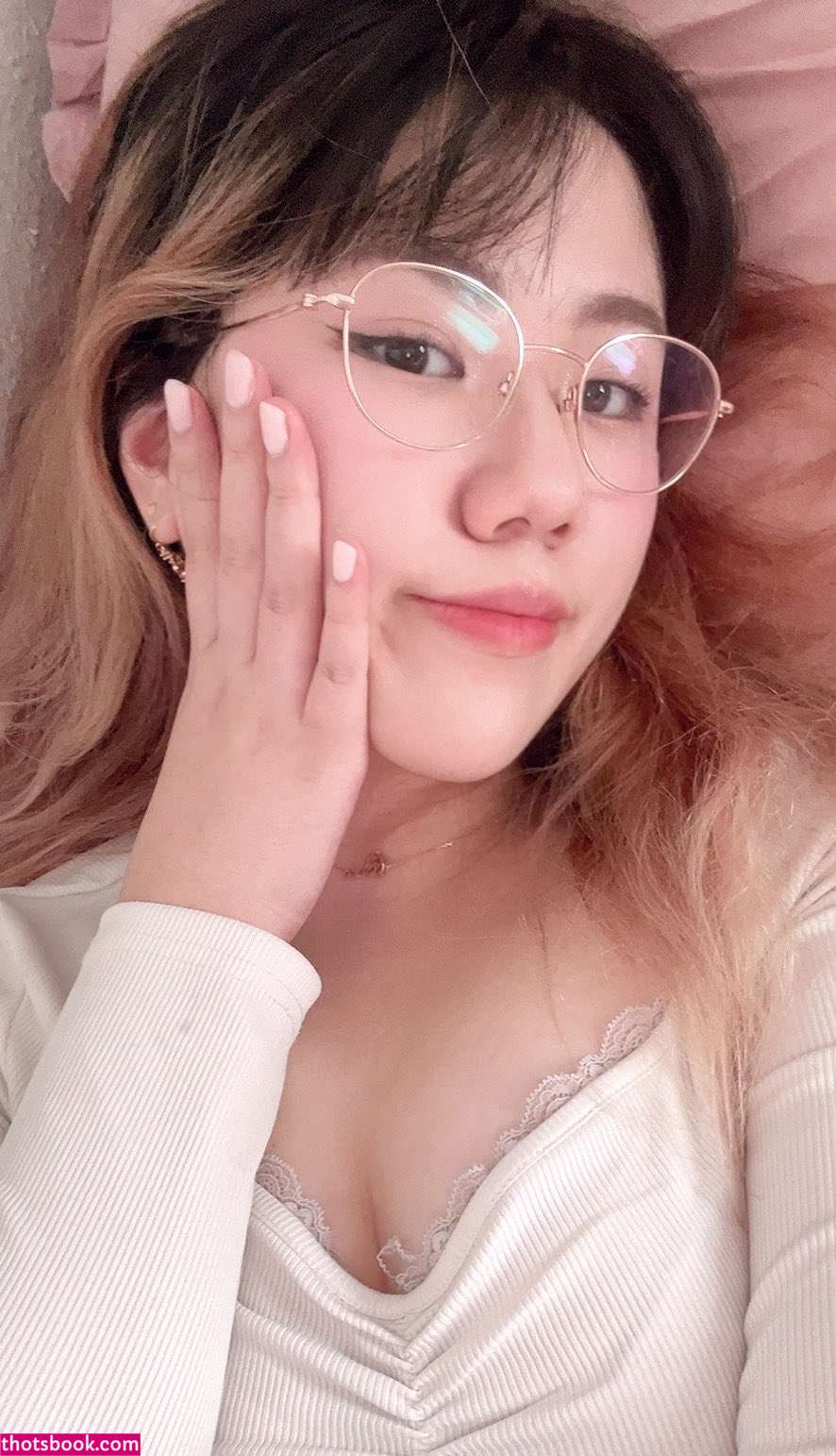 blushingsora Photo #15