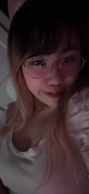 blushingsora Photo #11