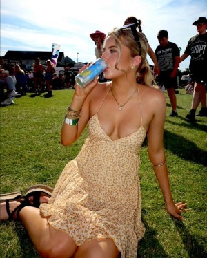 Ella Deasy Photo #23