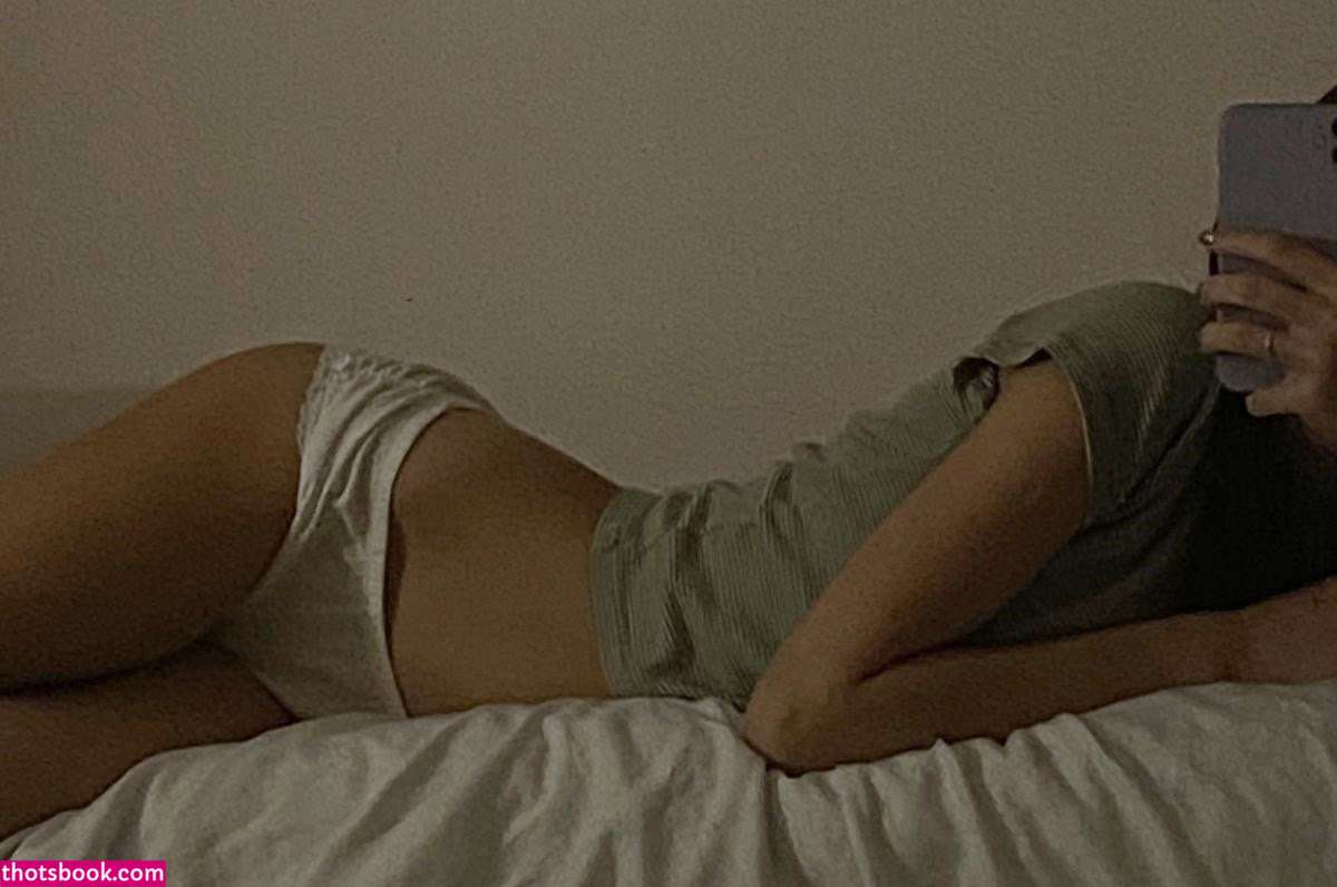 Reaisnowhite Photo #12