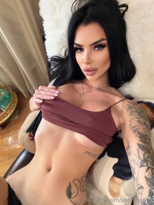 Creator Photo #1941179