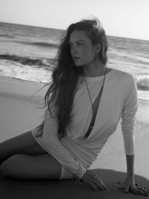 Larsen Thompson Photo #122