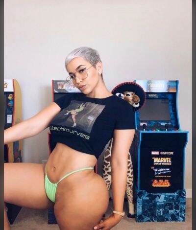 Steph Murves Photo #8