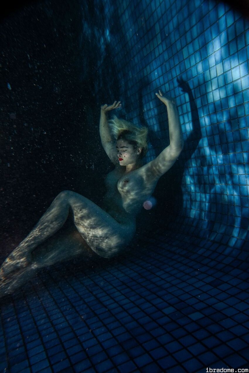 Stefania Ferrario Photo #84