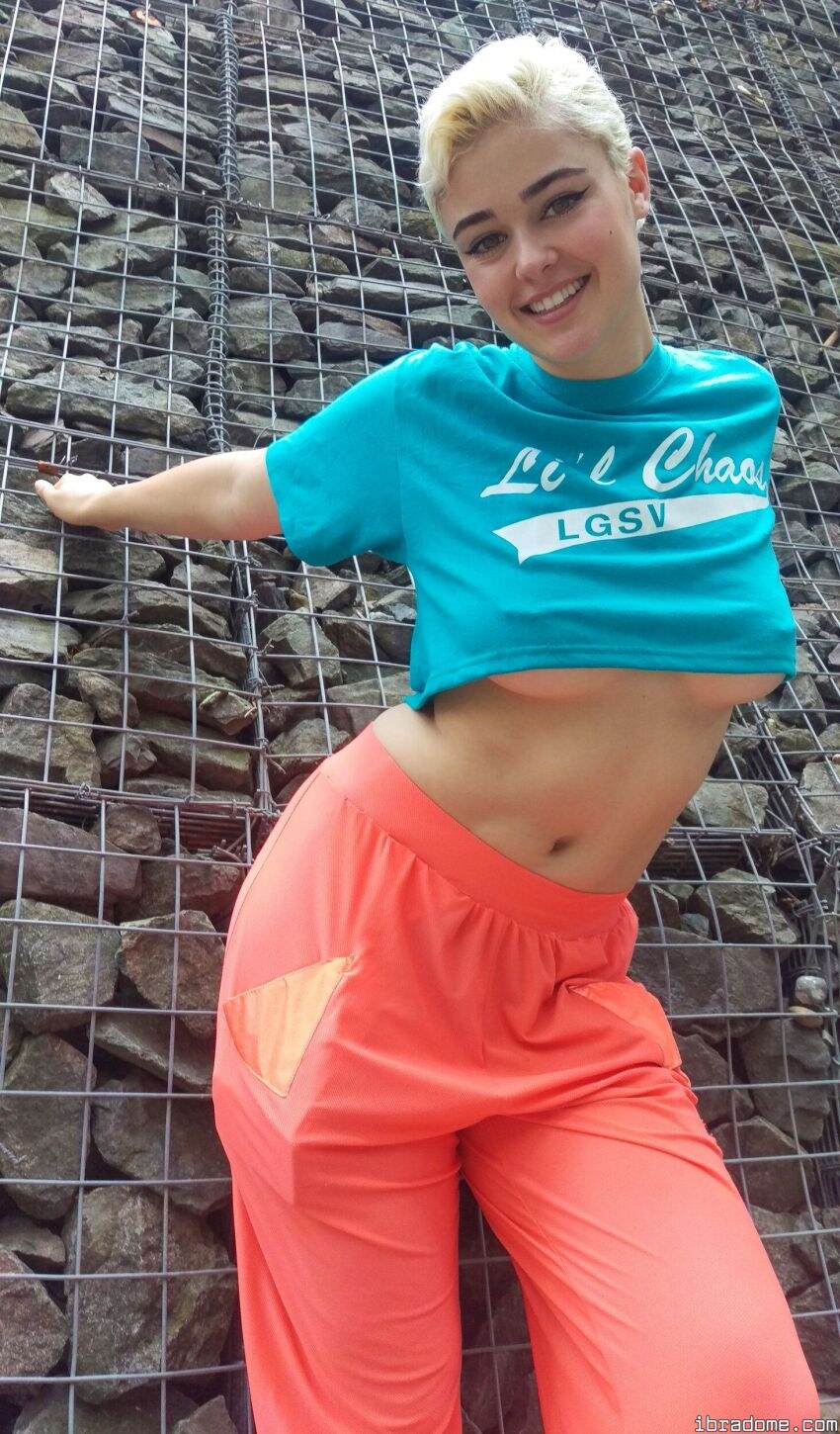 Stefania Ferrario Photo #98