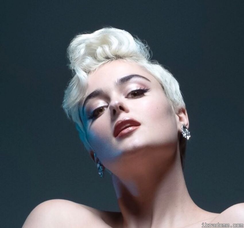Stefania Ferrario Photo #210