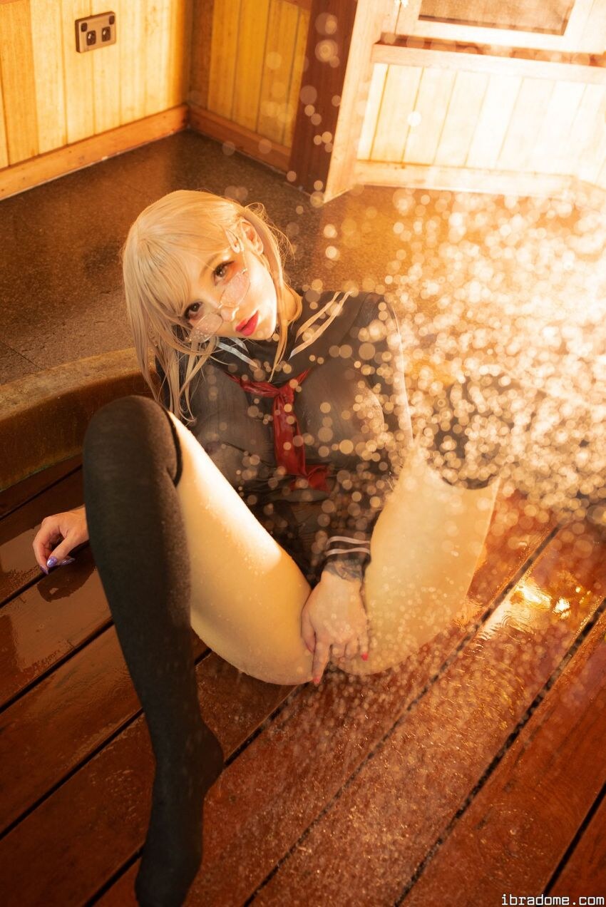 Katyuska Moonfox Photo #942