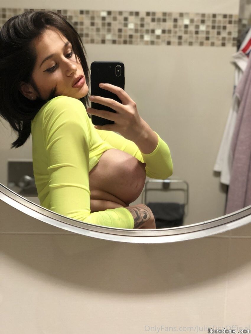 Julia Tica Photo #64