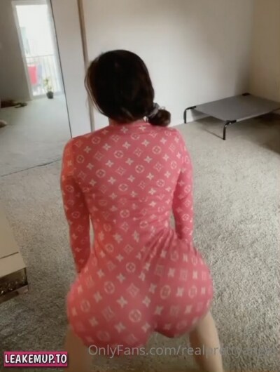 Realprettyangel Video #133